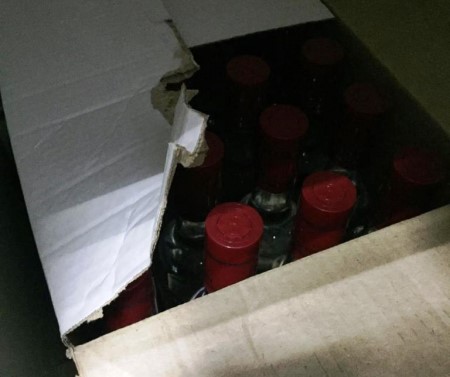 Полицейские Сургутского района изъяли 100 литров контрафактного алкоголя