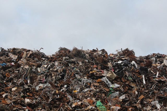 ​Во время Года экологии в Сургутском районе вывезли гору мусора