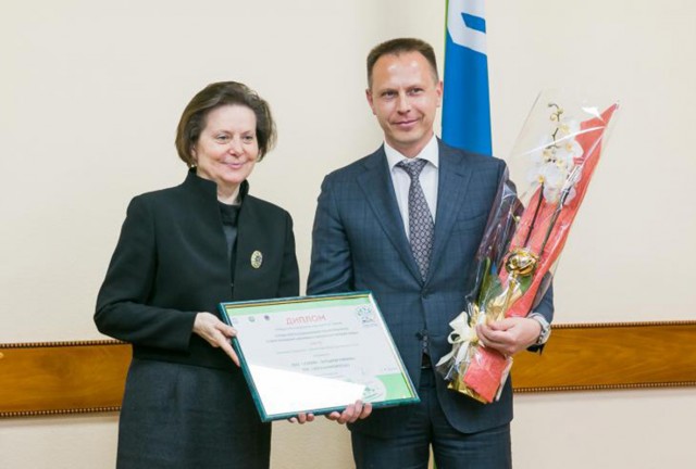 ​Наталья Комарова поздравила победителей конкурсов Международной экологической акции «Спасти и сохра