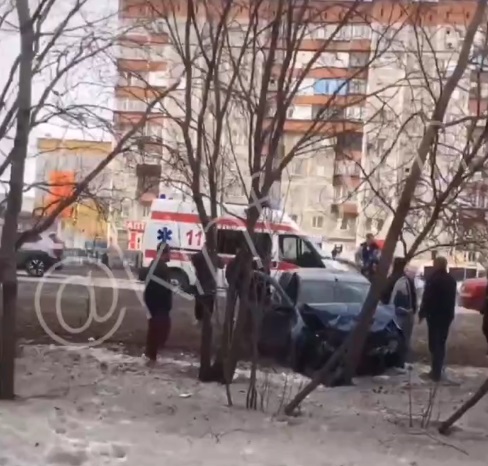 В Сургуте пьяный водитель устроил аварию с пострадавшими