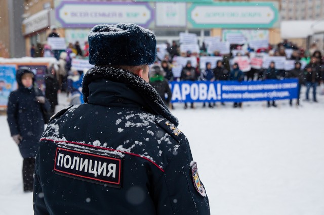 За безопасностью в период новогодних праздников проследят полицейские, дружинники и охрана