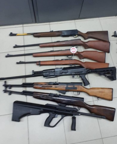 В «Оружейной лавке» в Ханты-Мансийске нашли оружие без документов