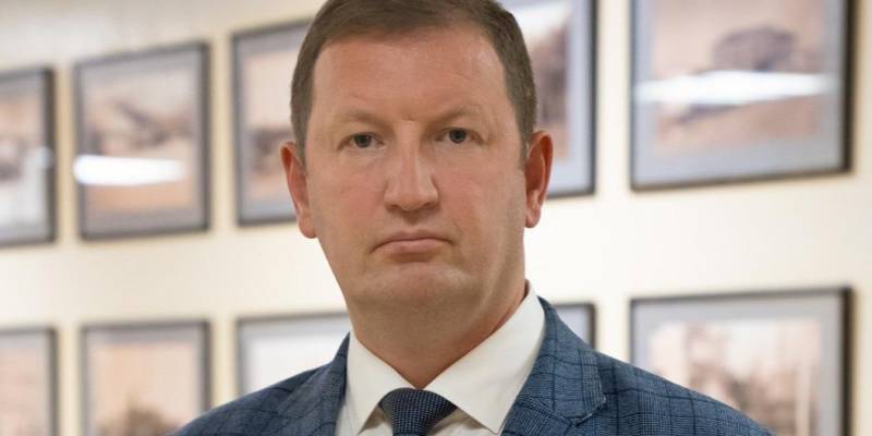 На фоне отставки мэра из администрации Сургута уходит еще один чиновник-руководитель