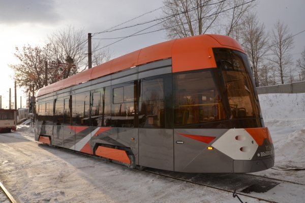 ​В Екатеринбурге тестируют современный трёхсекционный трамвай