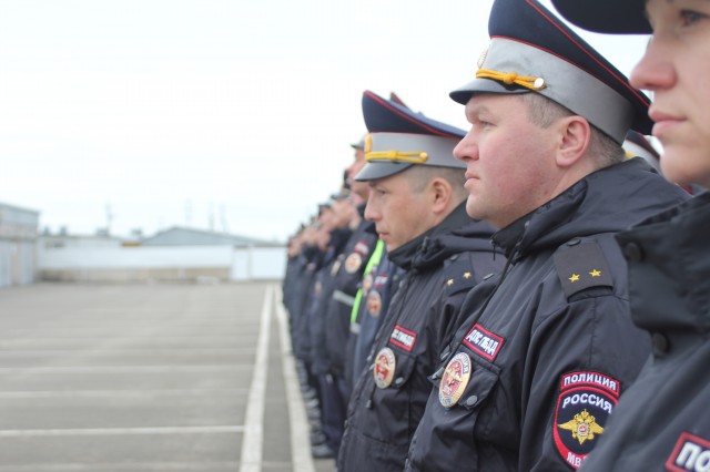 Полицейские Сургутского района перешли на летнюю форму одежды Полицейские Сургутского района перешли на летнюю форму одежды