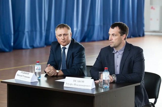 Эдуард Исаков проинспектировал реализацию национальных проектов в Сургутском районе Эдуард Исаков проинспектировал реализацию национальных проектов в Сургутском районе