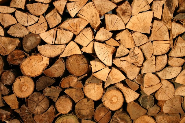 Редакция газеты «Вестник» даёт совет, как избежать поставки гнилых дров