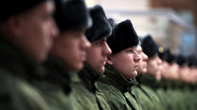 Росгвардейцы встретились с допризывниками в военкомате Сургута и Сургутского района Росгвардейцы встретились с допризывниками в военкомате Сургута и Сургутского района