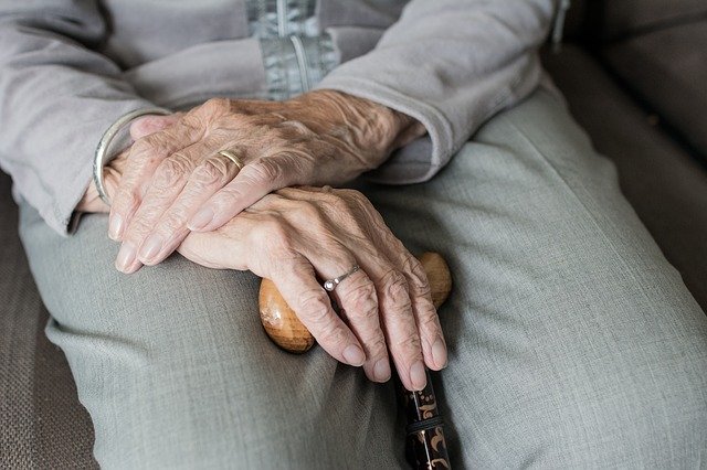 В ХМАО-Югре продлили режим самоизоляции для людей старше 65 лет В ХМАО-Югре продлили режим самоизоляции для людей старше 65 лет