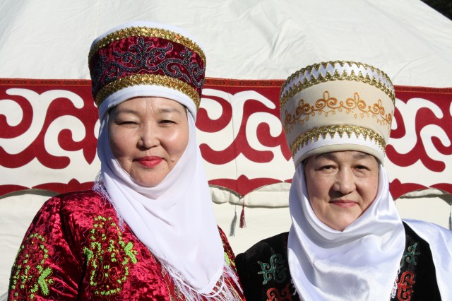 ​В Сургутском районе прошёл «Фестиваль национальных свадеб»