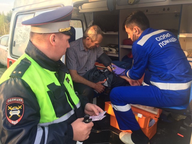 Сотрудники ДПС проводят акцию на автомагистралях в Сургутском районе Сотрудники ДПС проводят акцию на автомагистралях в Сургутском районе