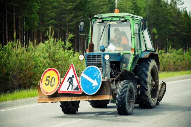 Андрей Трубецкой рассказал, где в районе отремонтируют дороги Андрей Трубецкой рассказал, где в районе отремонтируют дороги