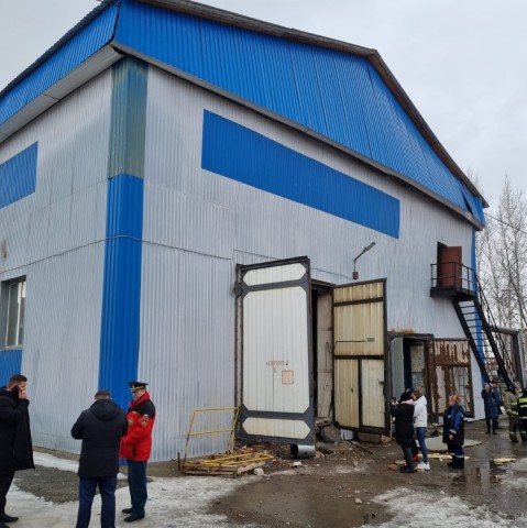 Из-за взрыва газа на насосной станции Нижневартовска пострадали пять человек Из-за взрыва газа на насосной станции Нижневартовска пострадали пять человек