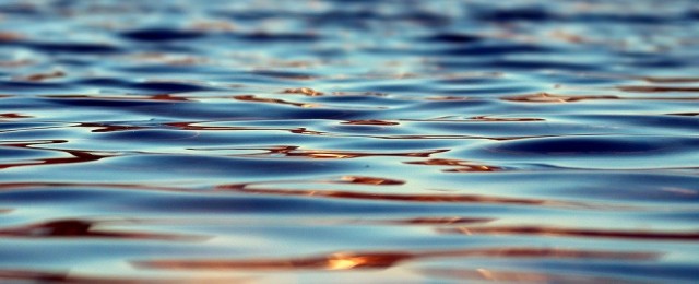 В Югре разрешено купаться только в десяти водоёмах