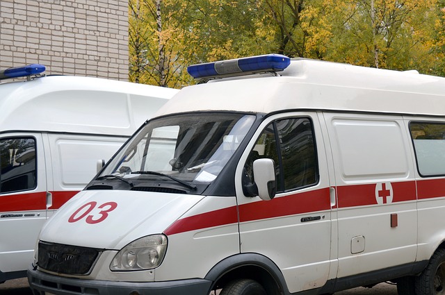 В Екатеринбурге пьяный мужчина напал на скорую помощь