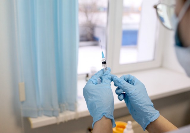 Максим Слепов: в Сургуте ситуация с ковидом вышла на плато, но «успокаиваться не стоит» Максим Слепов: в Сургуте ситуация с ковидом вышла на плато, но «успокаиваться не стоит»