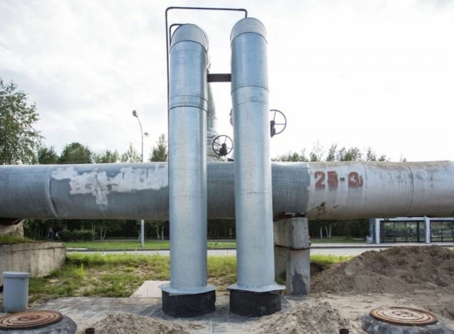 Часть теплотрассы на проспекте Пролетарском в Сургуте закроют защитой к августу Часть теплотрассы на проспекте Пролетарском в Сургуте закроют защитой к августу