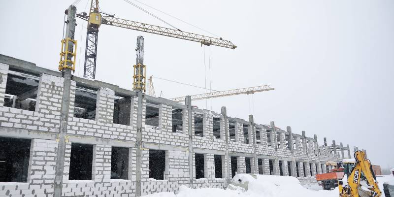 Строящуюся школу-тысячник в Сургутском районе сдадут в декабре 2024 года