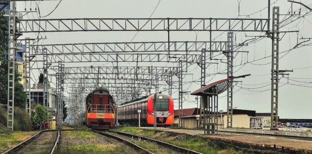 Реконструкция железнодорожного вокзала в Сургуте лишит жителей короткого пути через пути Реконструкция железнодорожного вокзала в Сургуте лишит жителей короткого пути через пути