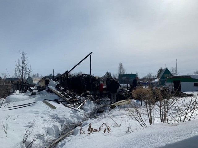 Двое подростков погибли при пожаре в Нижневартовском районе