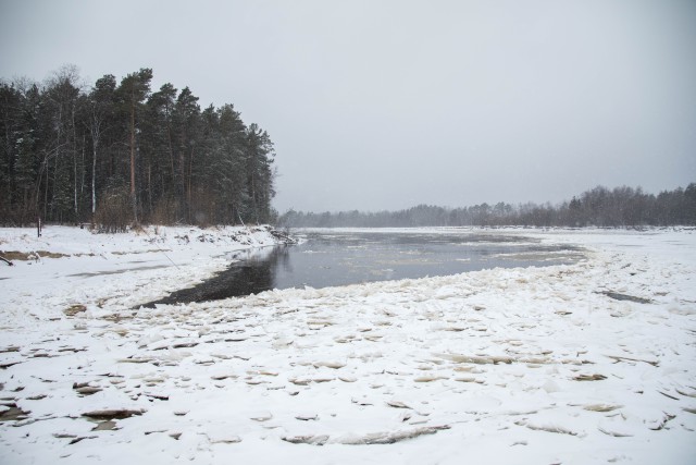 В конце апреля в ХМАО взорвут лед на реках